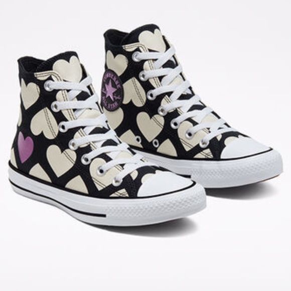 New Converse Twisted Hearts CTAS Black - Picture 2 of 6